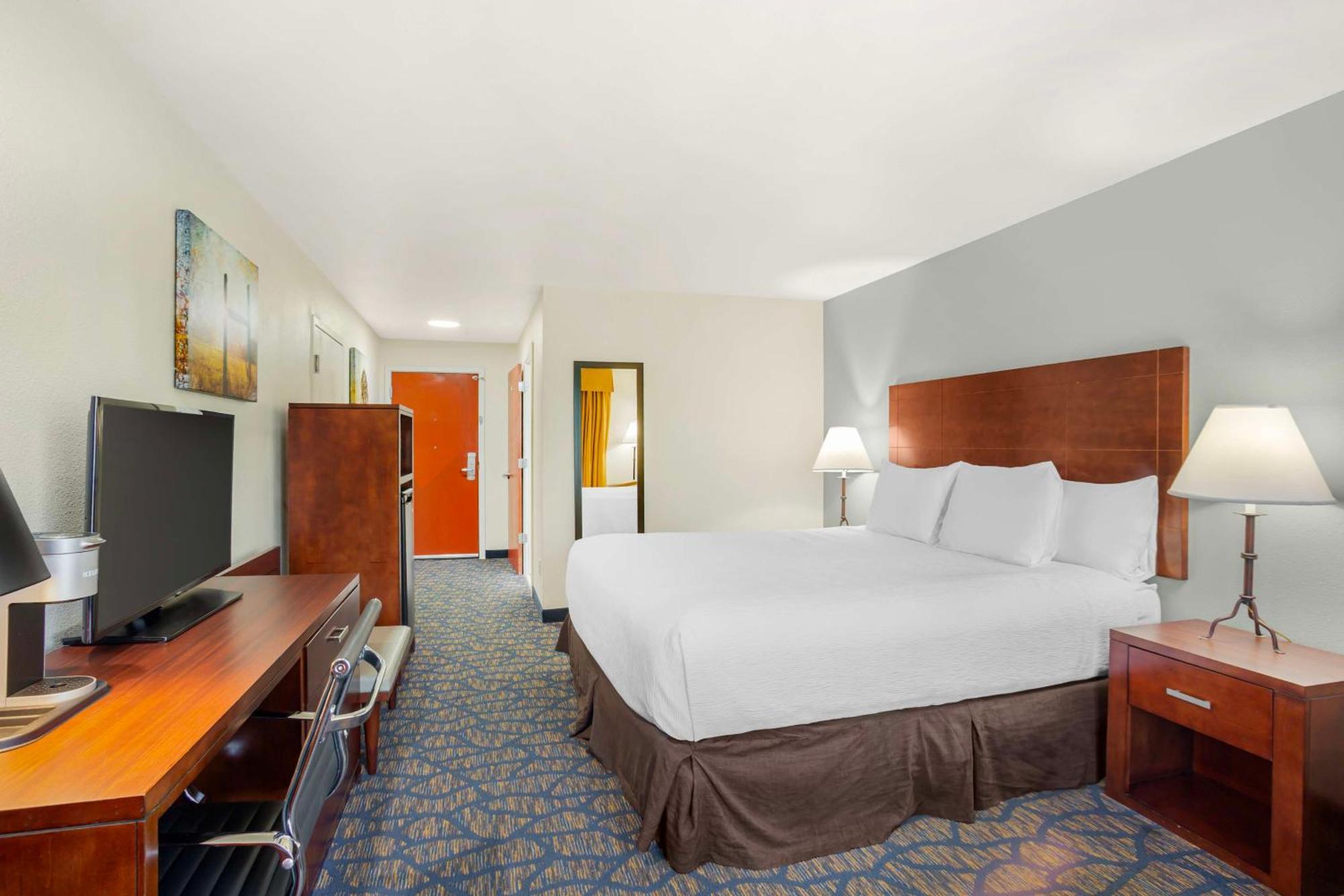 Best Western Plus Villa Del Lago Inn Patterson Buitenkant foto