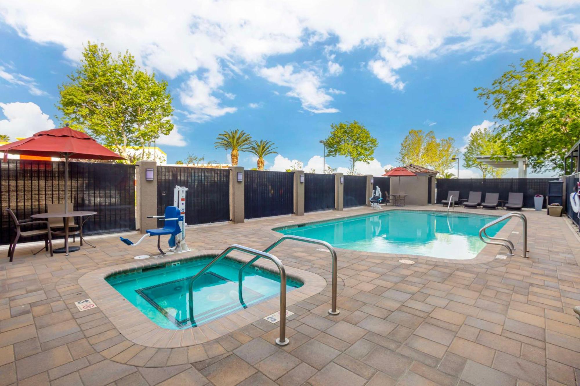 Best Western Plus Villa Del Lago Inn Patterson Buitenkant foto